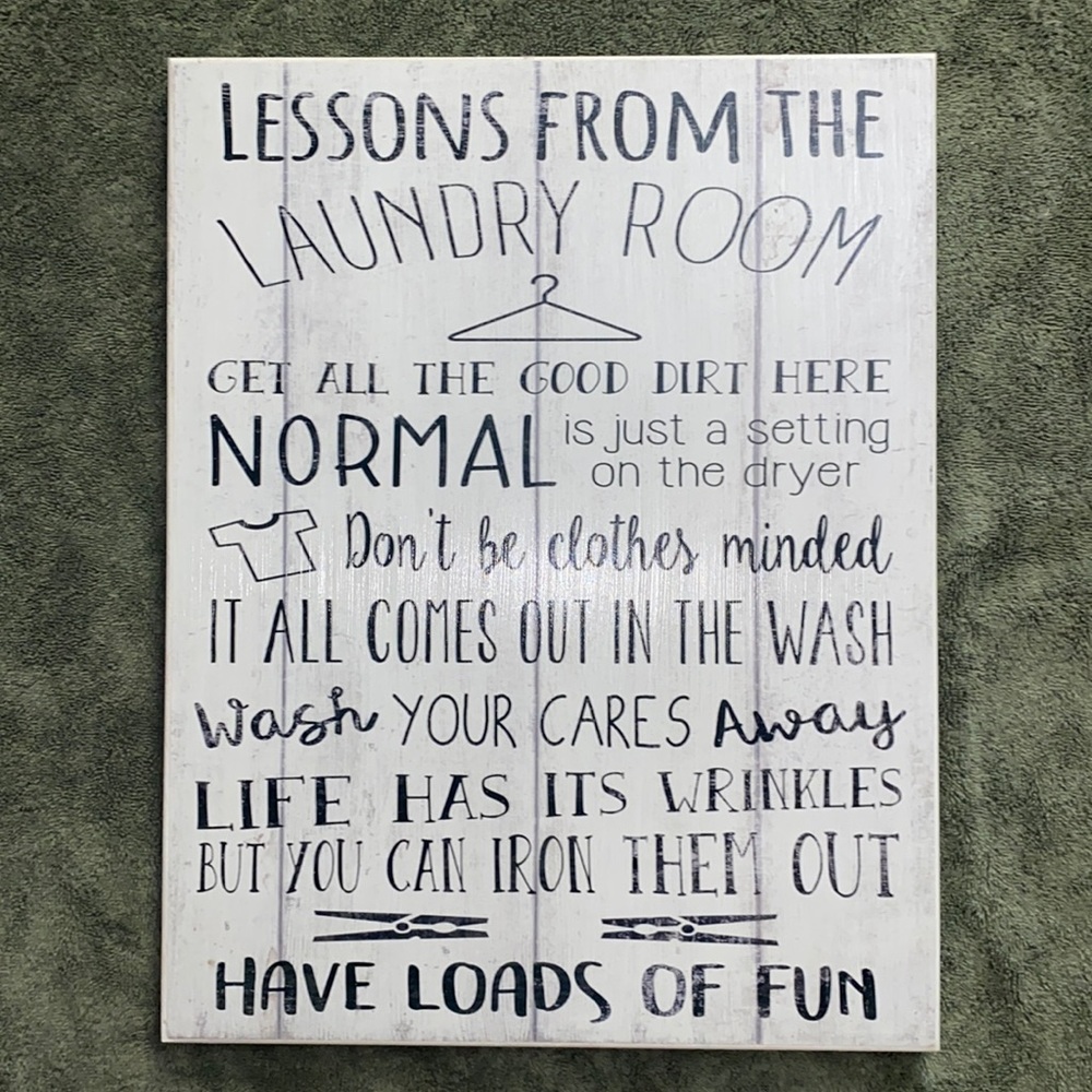 Laundry room sign 14“ x 18“